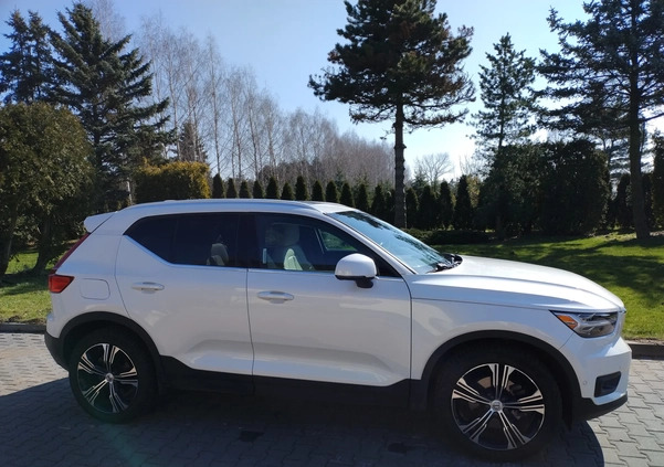 Volvo XC 40 cena 115700 przebieg: 71000, rok produkcji 2019 z Frampol małe 352